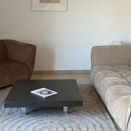 Superbe Au Cœur Du Village - Parking Appartement